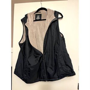 L.L.Bean soft lined vest, full zip with a hood